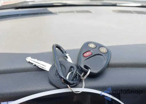 2005 Chevrolet Silverado 1500 z USA, uszkodzony, nr VIN 1GCEK14T75E235791